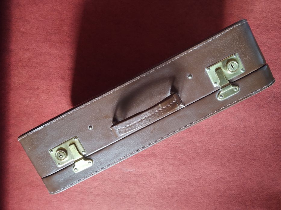 Чемодан натуральная кожа классика