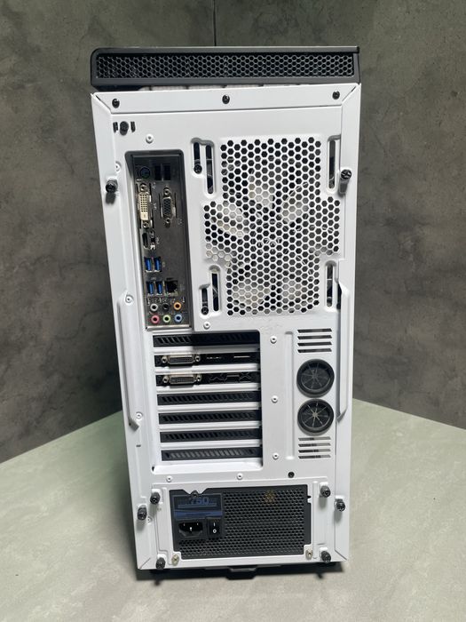 Системний блок NZXT 16GB RAM/2TB HDD/ i5-6600K/Radeon R9 390 8GB!N3099