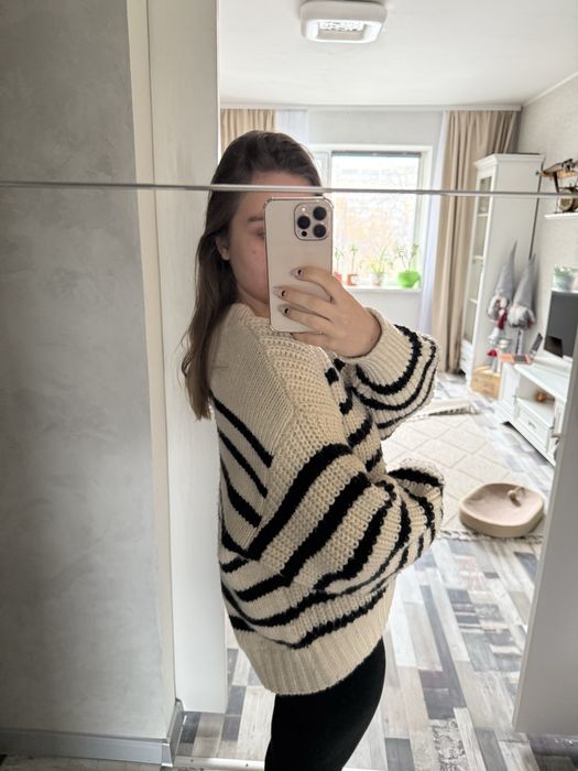 Кофта Светр світер у смужку H&M