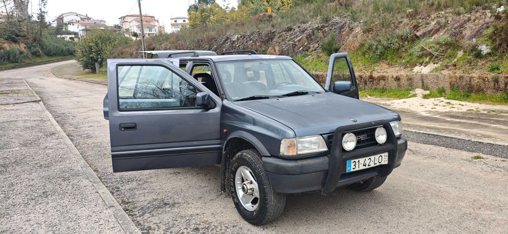 Opel Frontera A 2.5 TDS