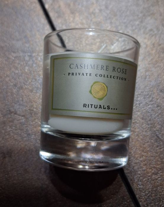 Mini  świeczki zapachowe Rituals.Walentynki