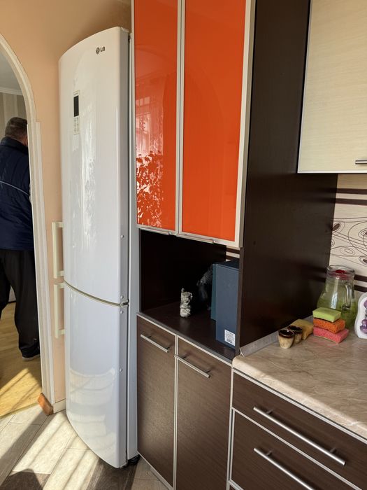 Сдам 4 ком кв  первый дом м. Салтовское 522 м-рн с ремонтом