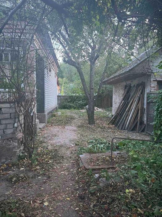 Окремий будинок по вул. Бузкова!