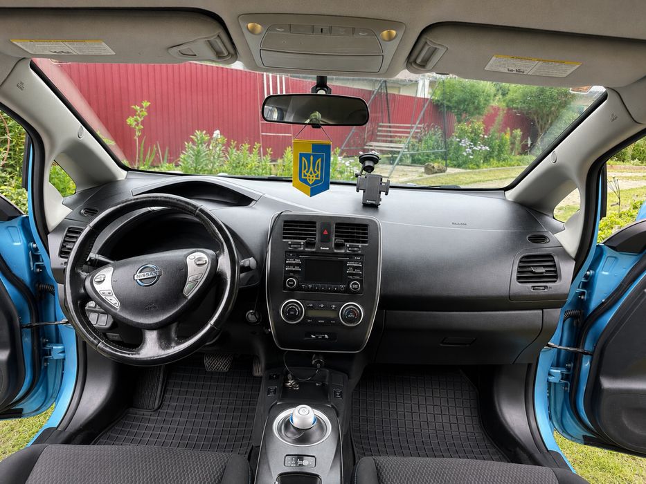 Продам власний Nissan Leaf