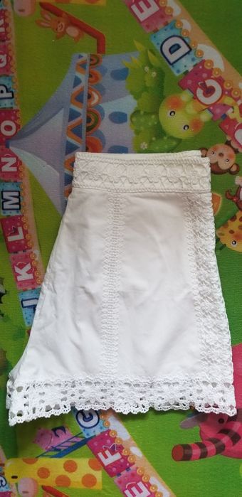 Білі шорти Zara нові