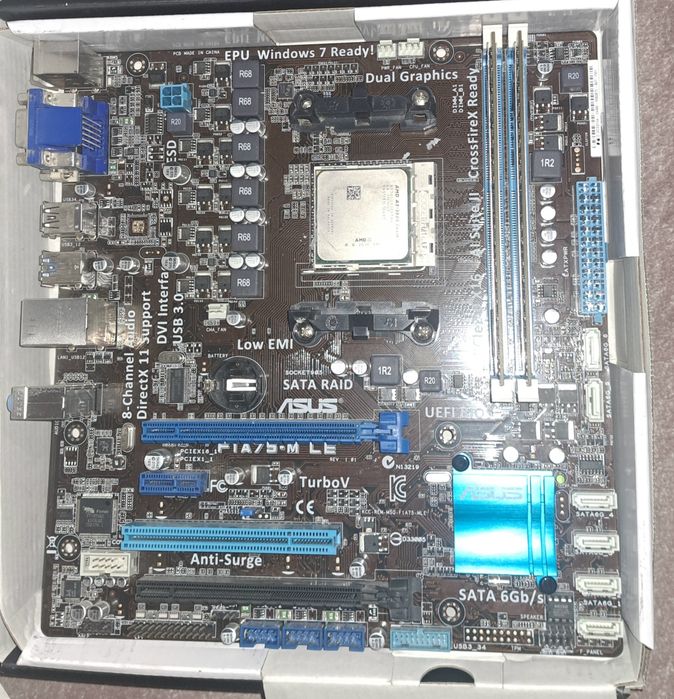 Комплект. Мать + Процессор + ОЗУ (Socket FM1, 4 ядра, Графика)