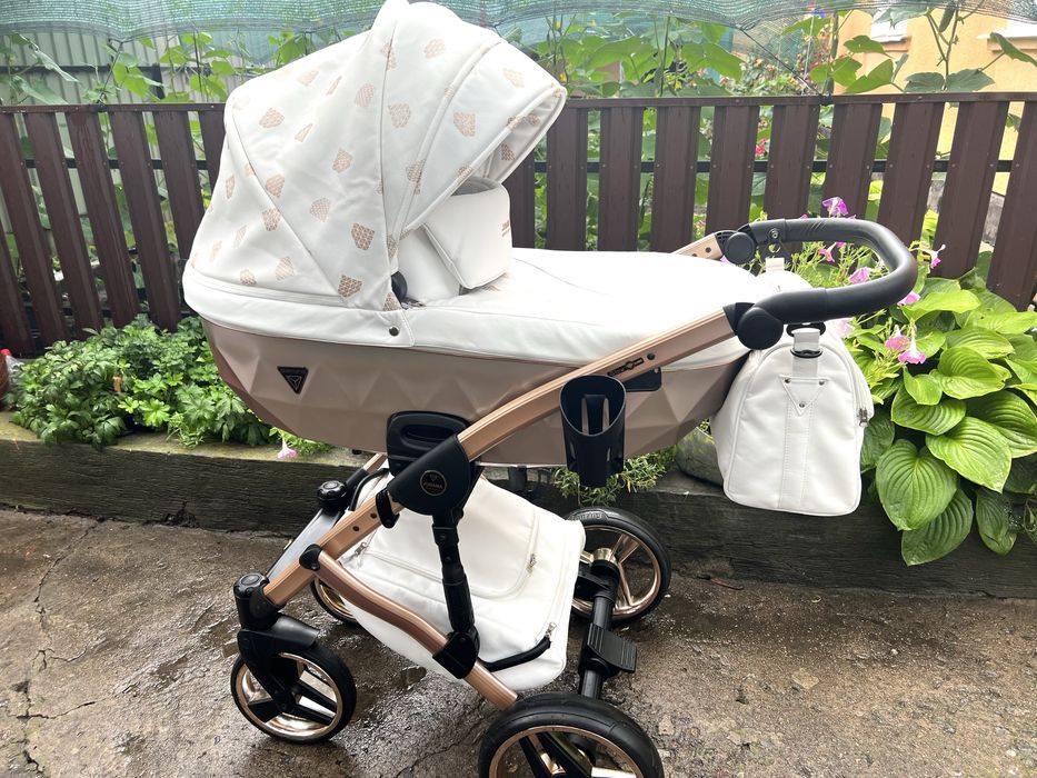 Продаю дитячу каляску