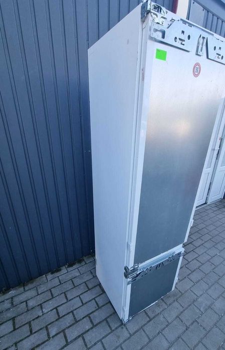 Lodówko - zamrażarka do zab. Miele KF 7772 B, FlexiLight 2.0. JAK NOWA