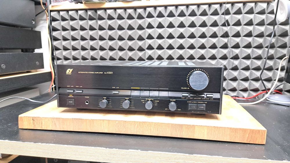 Wzmacniacz Sansui AU-X301