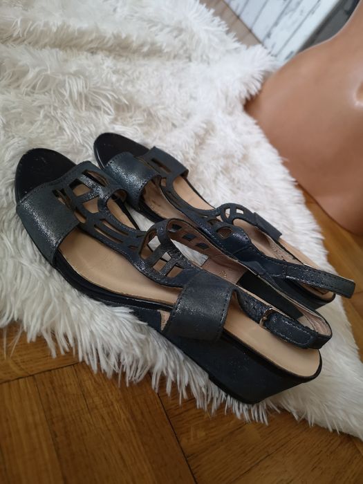 Sandały na koturnie Sergio Bardi