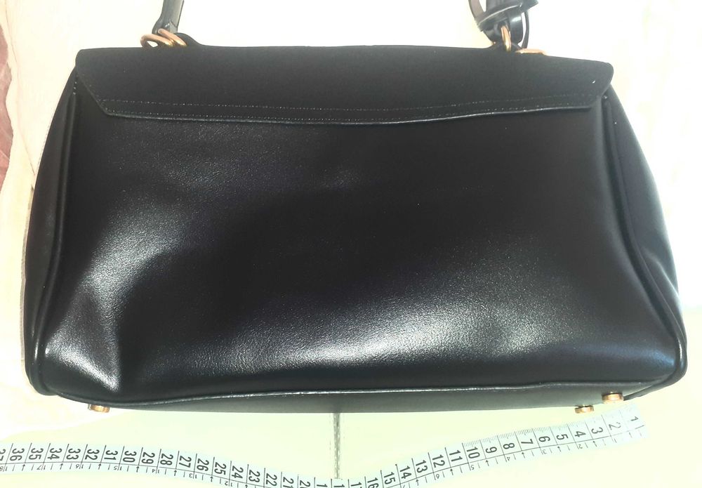 Bolsa preta chique nova
