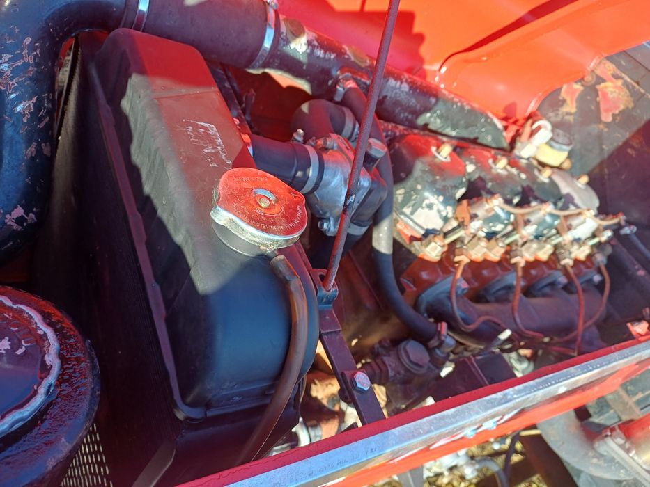Sprzedam Zetor 7011 z ładowaczem