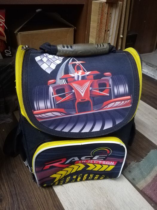 Рюкзак / портфель / ранец