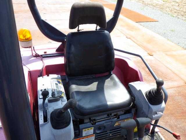 Экскаватор гусеничний KUBOTA U-40-5