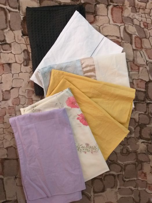 Наволочках секонд постільна білизна