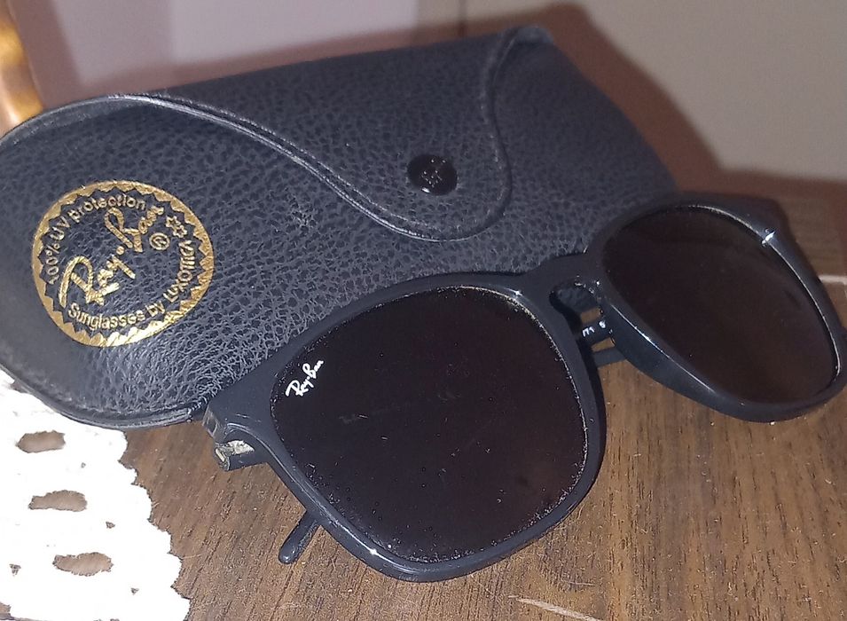 Óculos  Ray- Ban novos