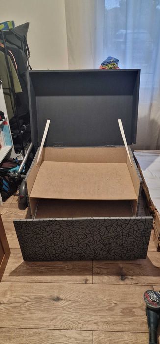 Szafka na buty JORDAN