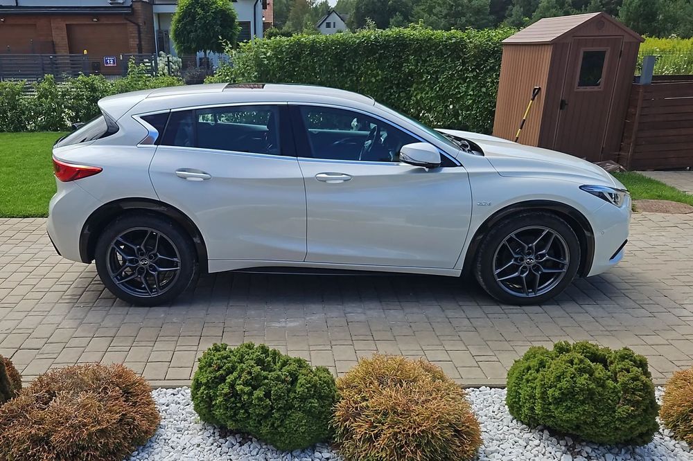 Infiniti Q30 Infiniti QX30 Salon Polska bezwypadkowy Full Opcja