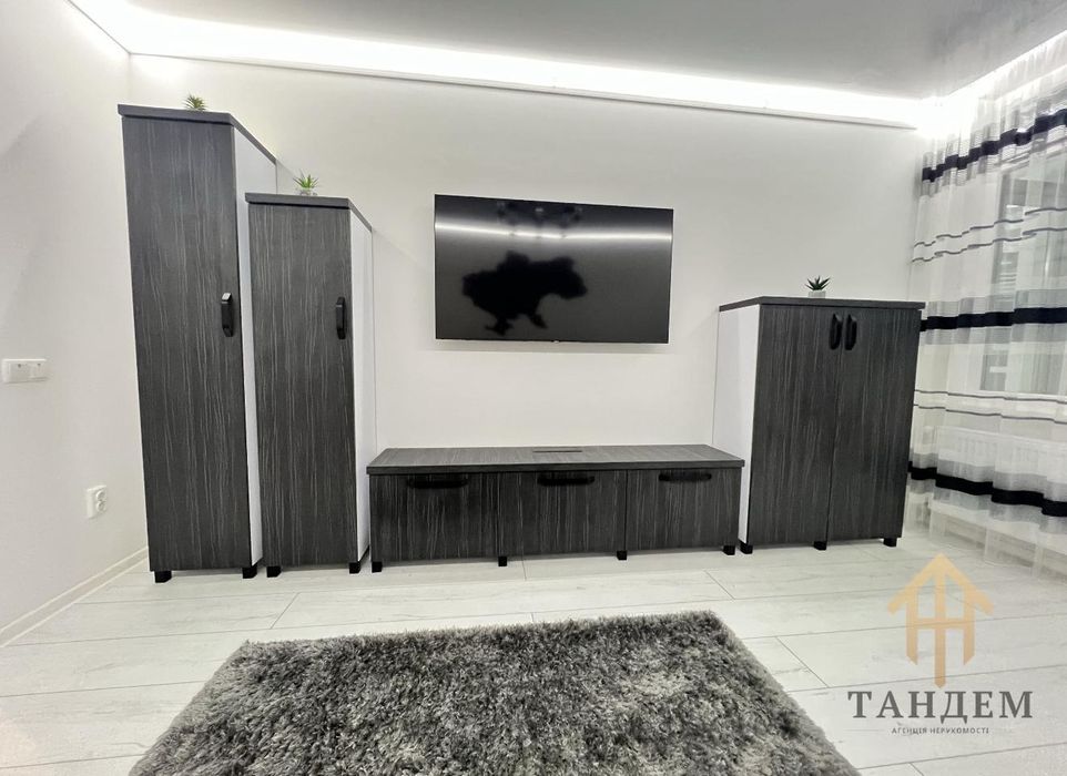 Оренда 2 кім.кв по вул. Злуки