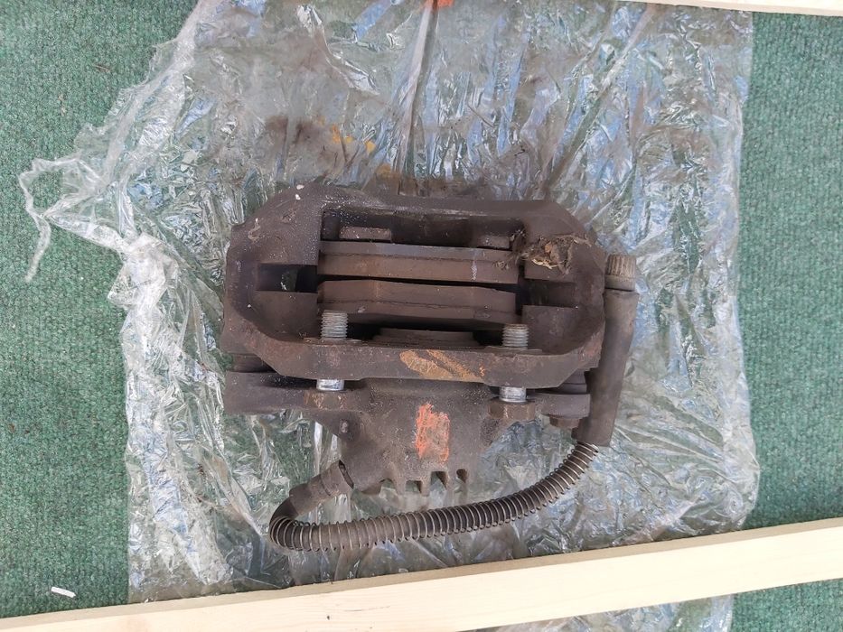 Maxilas Travões peugeout 206