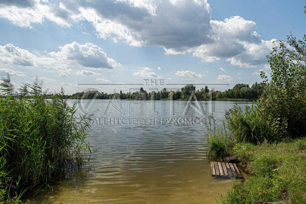 Продам Дом Бортничи выход к воде Генератор Газ Гараж Премиум ремонт