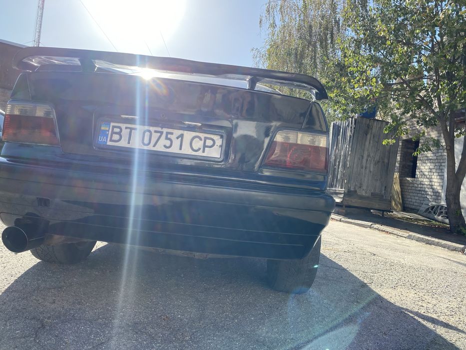 Автомобіль BMW Е36 3 серія 320І