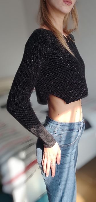 Мягкий свитер /укороченный свитер