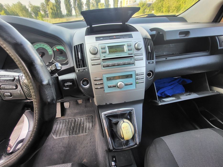 Тойота Корола Версо 2007рік 7місць