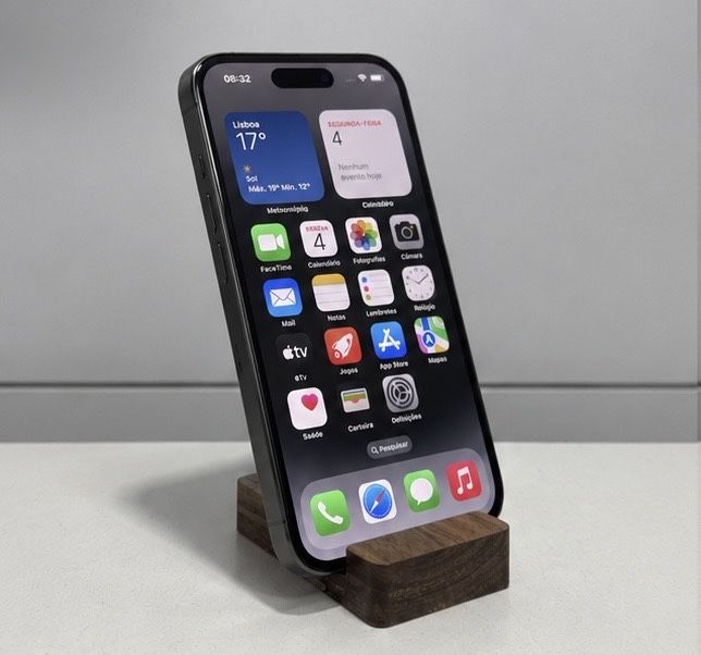 iPhone 15 Pro (como novo)