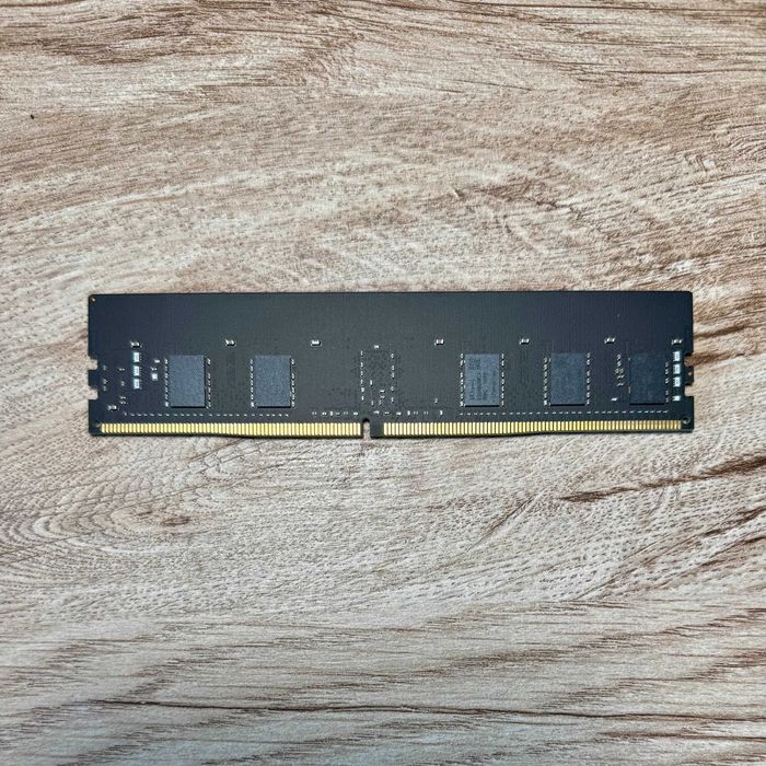 Оперативна пам'ять DDR4 ECC 8GB SK hynix