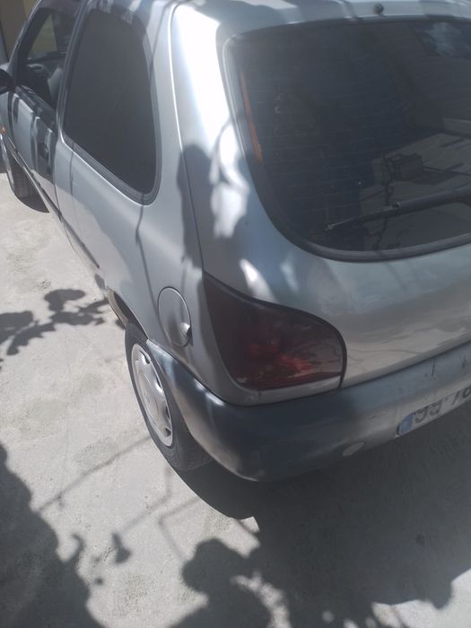 Ford fiesta 1800d