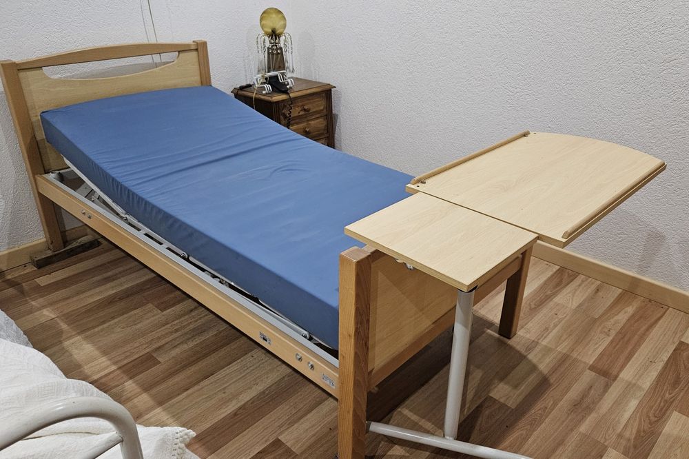 Cama articulada com colchão