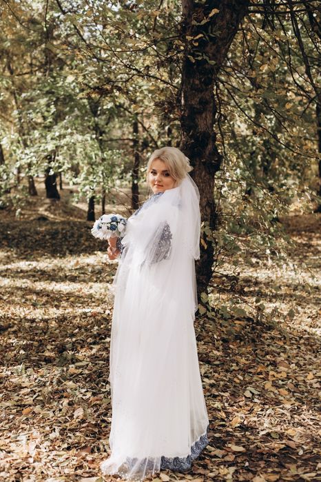 Продам весільний комплект