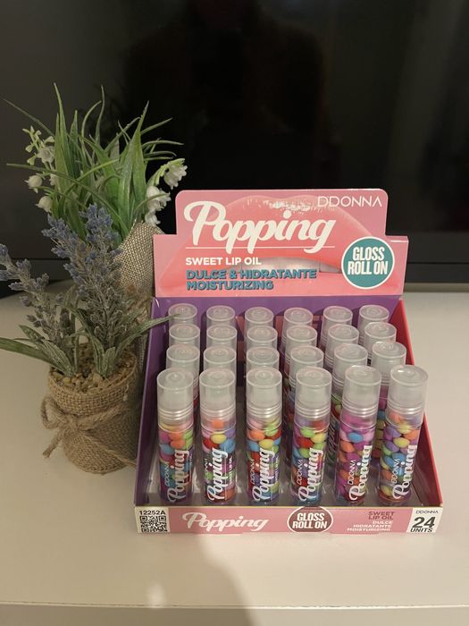 Popping sweet lip oil