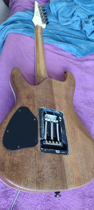 Ibanez SAS32ex вклеєний гриф
