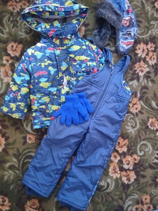 Лот 98р! Куртка, комбинезон, шапка, перчатки