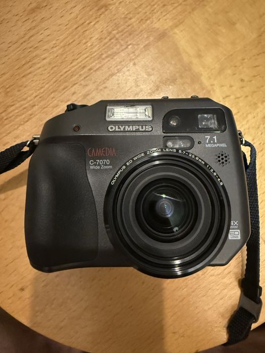 Olympus Camedia c-7070