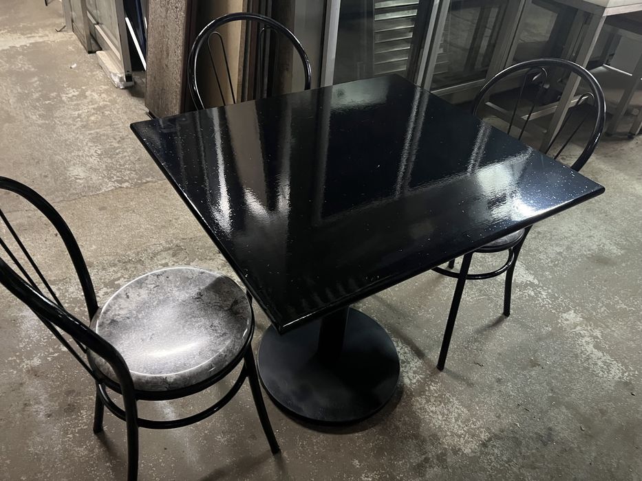 Mesas 6 e cadeiras 19 vendo conjunto