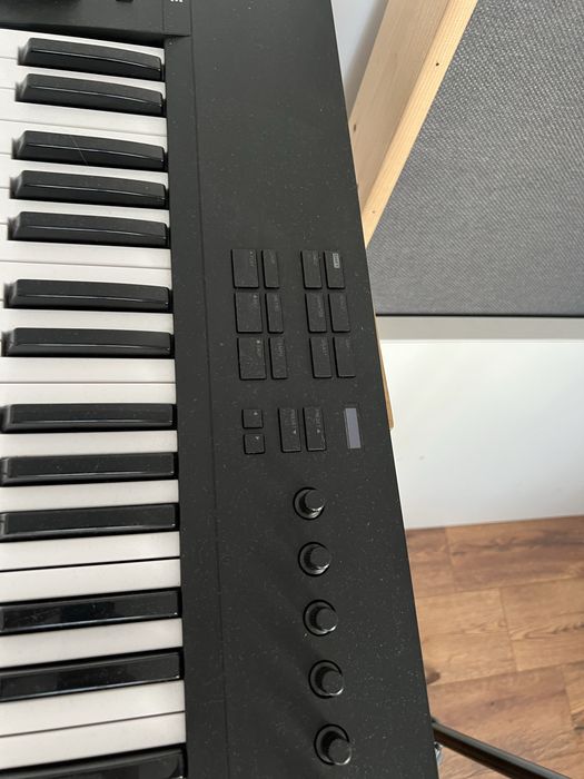 Midi - клавіатура Native Instruments Komplete Kontrol A61