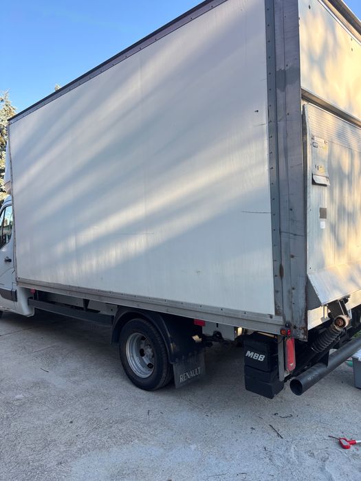 Kontener Zabudowa Renault Master 4,30x2,40 izoterma winda