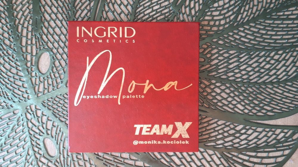 Ingrid paleta cieni do powiek "Mona".