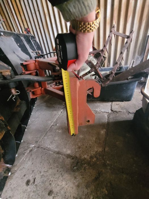 Pług do odsnieżania