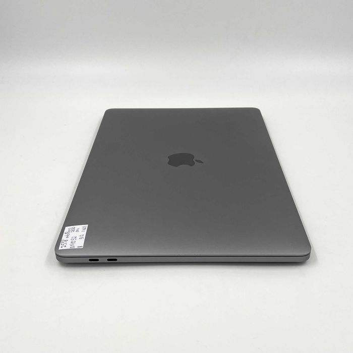 690$ MacBook Pro 13" 2020 MYD92 M1 / 8 GB / 512gb SSD