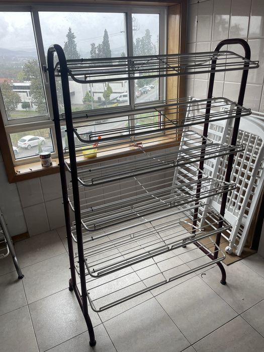 Prateleiras variadas