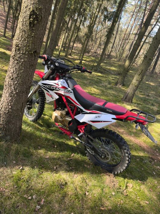 Cross Defender 150 RR