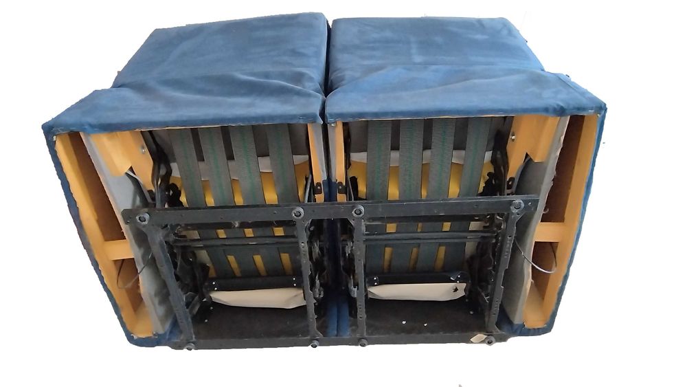 2 Sofás Divani & Divani - um deles tem duplo Relax