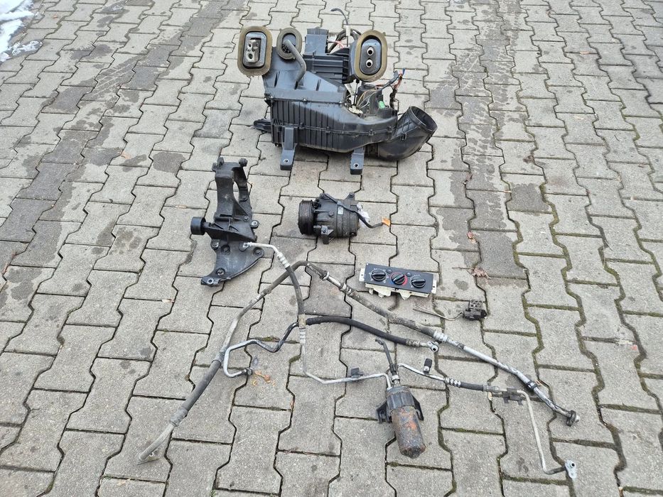 KLIMATYZACJA KOMPLETNA MASTER MOVANO 2.2 2.5 DCI 01-14r.