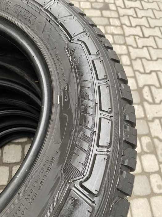 215/70 R15c Michelin CrossClimate