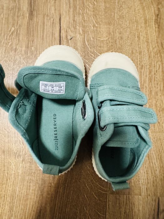 Nowe Trampki Reserver rozmiar 22/23