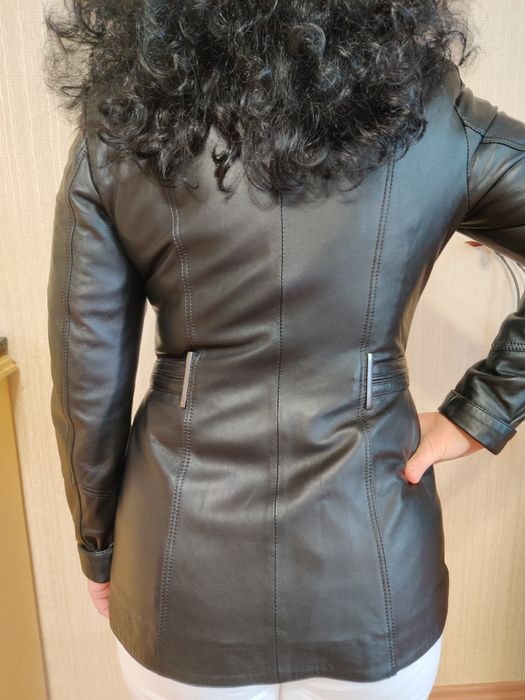 Верхняя женская одежда